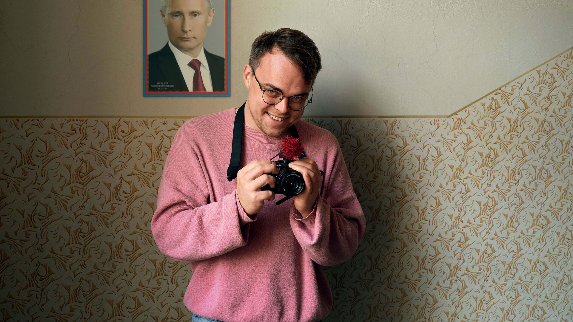 فیلم آقای هیچ کس علیه پوتین دانلود مستند Mr. Nobody Against Putin 2025