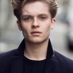 Tom Glynn-Carney