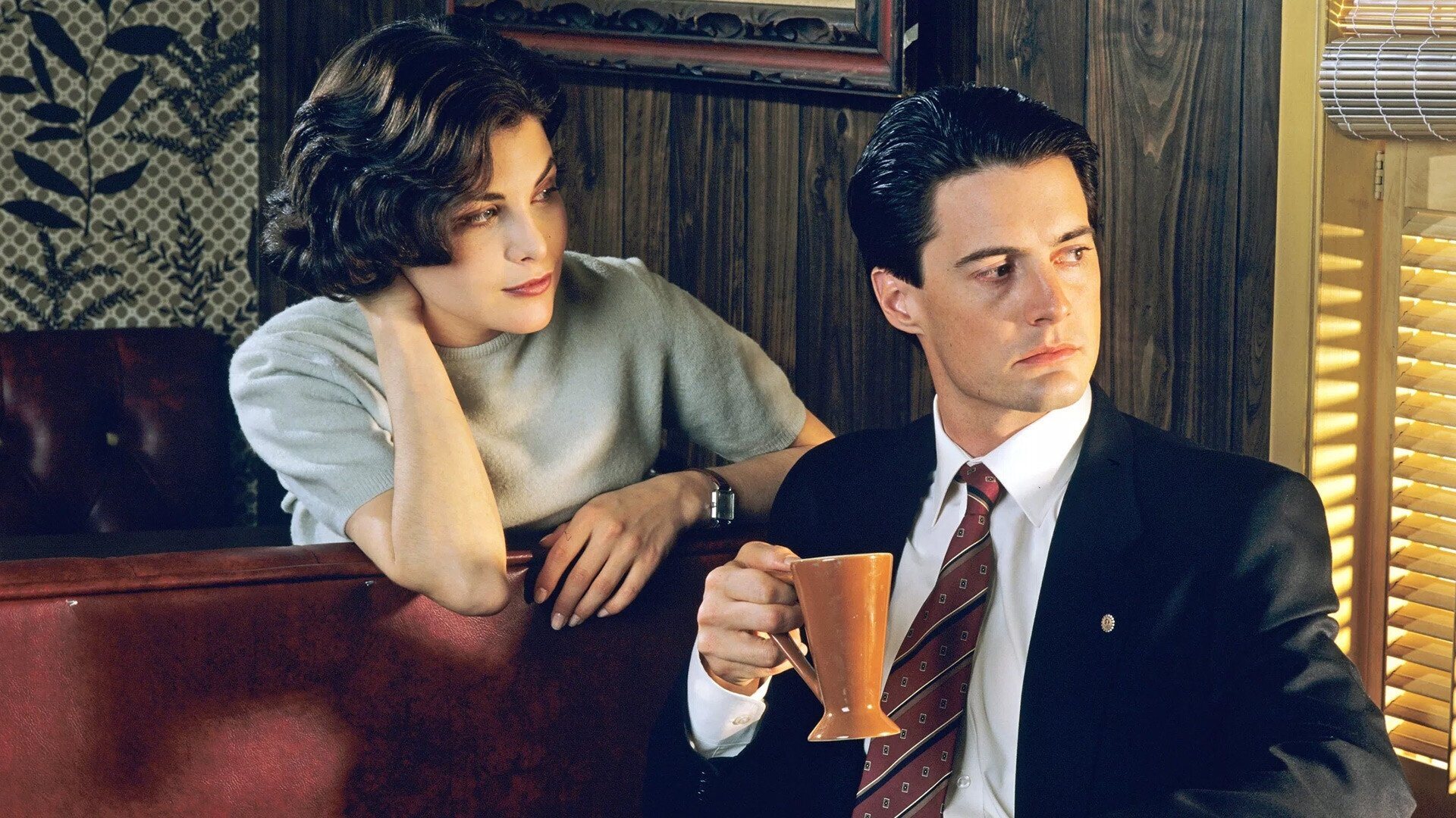 سریال توئین پیکس Twin Peaks 1990