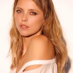 Riley Voelkel
