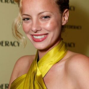 Bijou Phillips